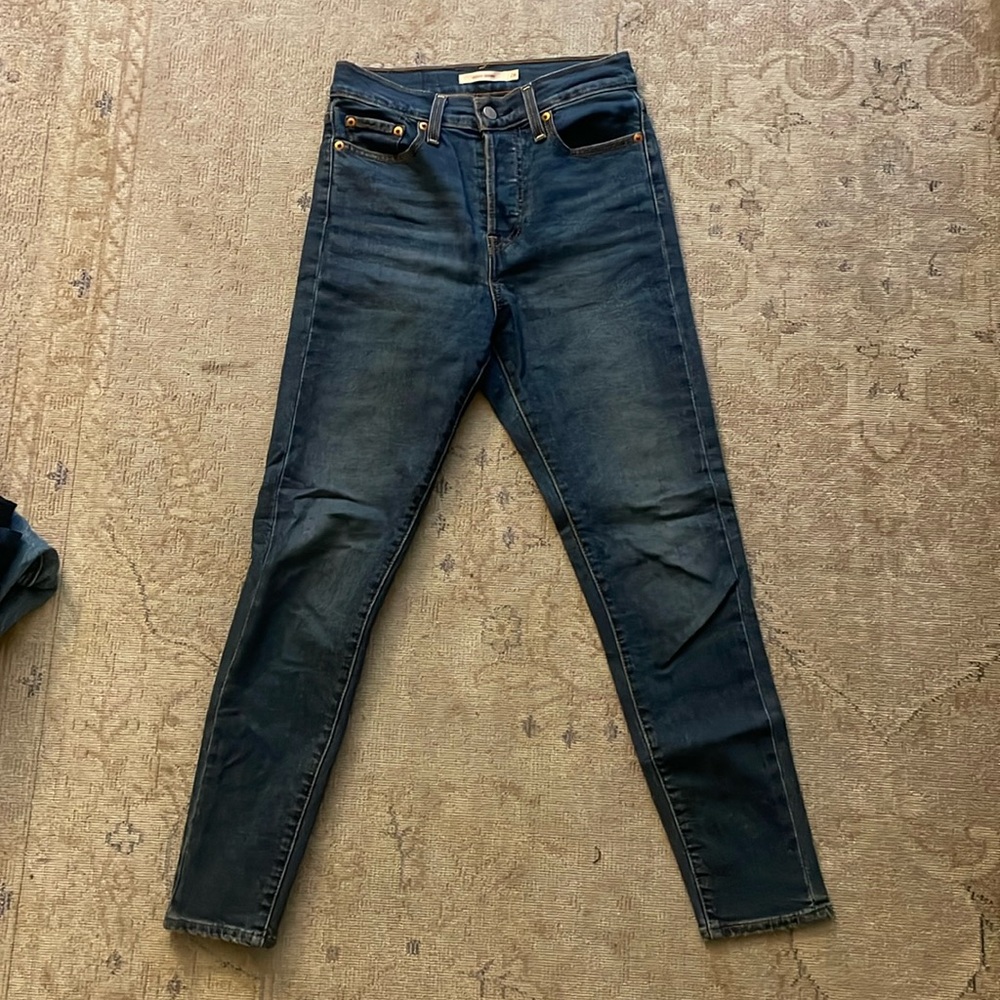 Levi's Wedgie Skinny Size 26